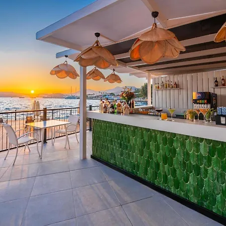 منتجع لابراندا تي إم تي 5*